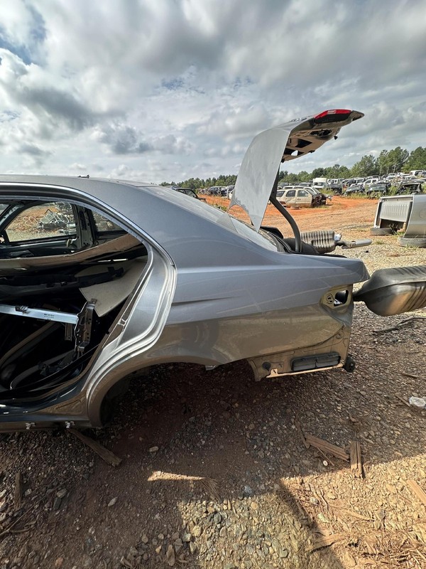 2010-2016 MERCEDES E-CLASS E350 W212 REAR LEFT BODY QUARTER PANEL GRAY 792 OEM