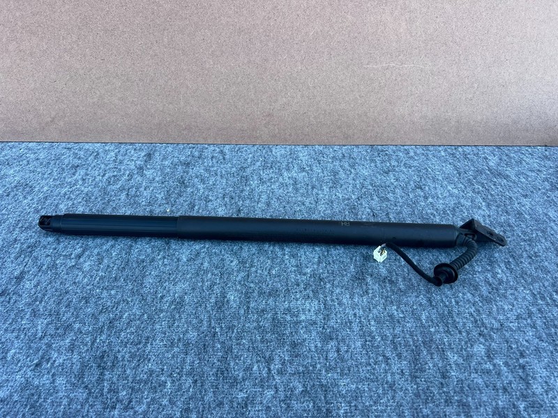GENESIS GV70 2022-2026 OEM RIGHT RH TRUNK LIFTGATE TAILGATE ELECTRIC SHOCK STRUT