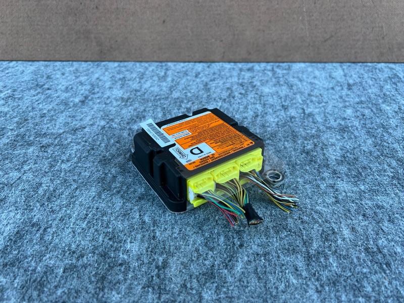 INFINITI Q50 2018-2022 OEM UNDER CONSOLE CONTROL MODULE UNIT ASSEMBLY