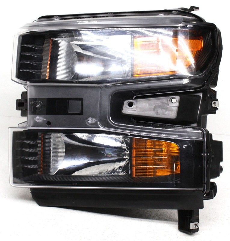 OEM Chevrolet Silverado 1500 Left Driver Side Halogen Headlamp Tab Missing