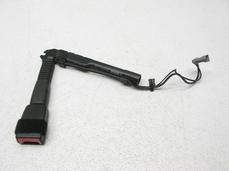 12-13 BMW E92 328i 335i iS COUPE SEAT BELT BUCKLE FRONT RIGHT PASSENGER OEM 0816