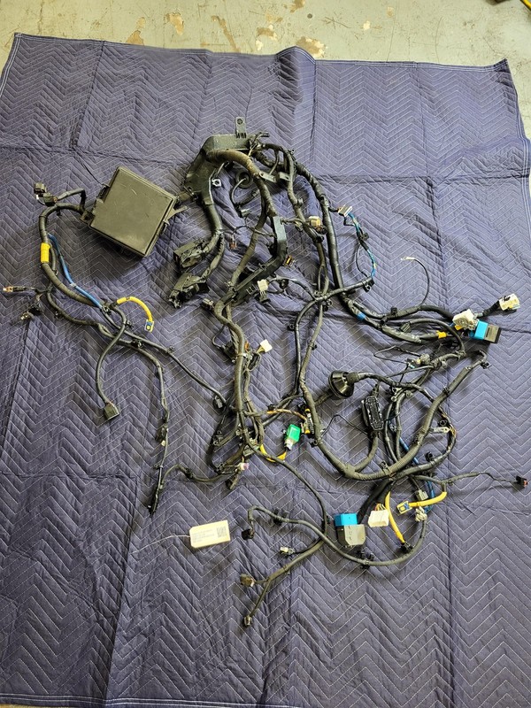 Used Oem Hyundai Engine Wiring Harness for 2019 Tucson 2.0L FWD