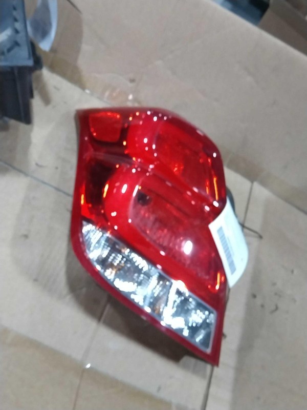 2022 Chevrolet Trax Left Tail Light Assembly White OEM 659928 78K Miles