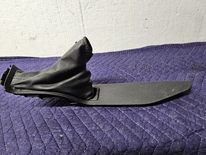 2015 FORD FOCUS ST - PARKING EMERGENCY BRAKE HANDLE BOOT