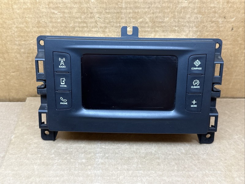 2017 Chrysler Pacifica Touchscreen Radio VP2 P68232022AF 68232022AF