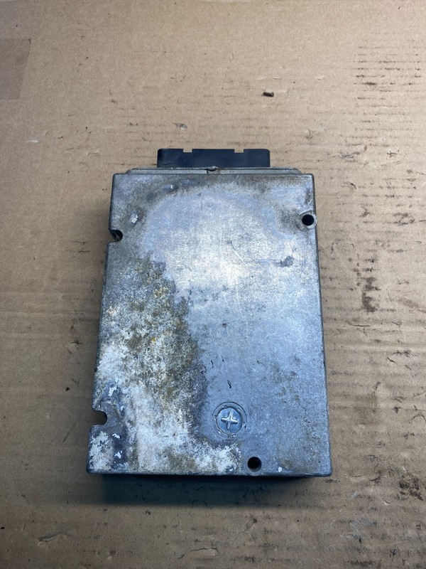 1995 to 1997 Ford F250 7.3L Diesel Driver Fuel Injector Control Module ae2165 DG