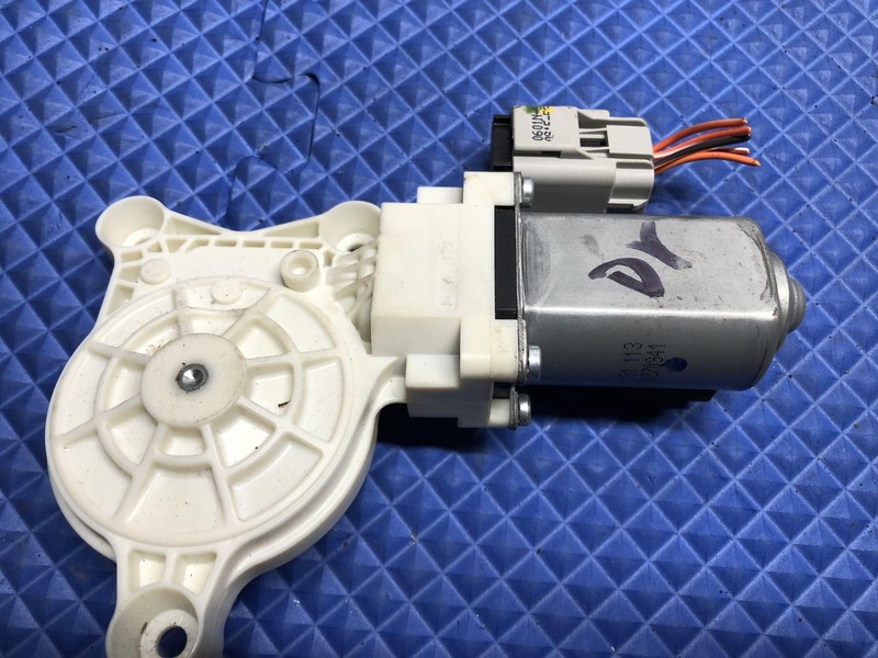 13-20 Dodge Ram 1500 Front Driver Left Window Motor Oem Tested