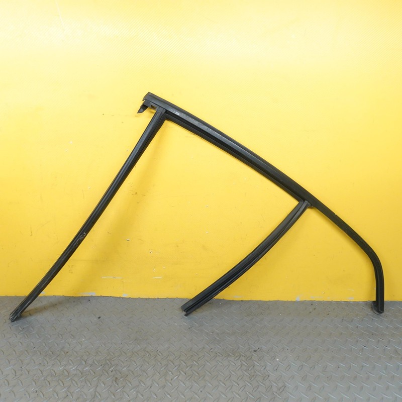 2019-2024 VOLVO XC40 DOWN GLASS GASKET REAR LEFT SIDE DOOR OEM 32237973