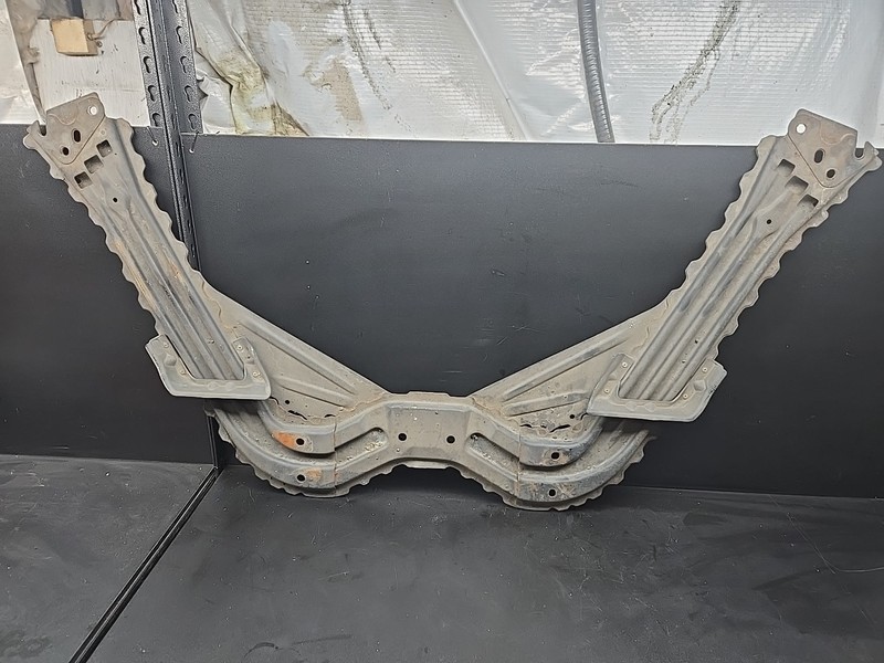 INFINITI G37 Q60 COUPE 2008-2016 OEM REAR SUBFRAME CROSSMEMBER BRACE BRACKET
