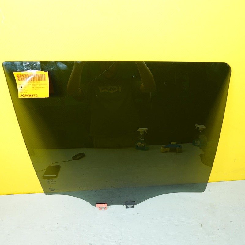 2022-2025 Jeep Grand Wagoneer Privacy Tint Rh