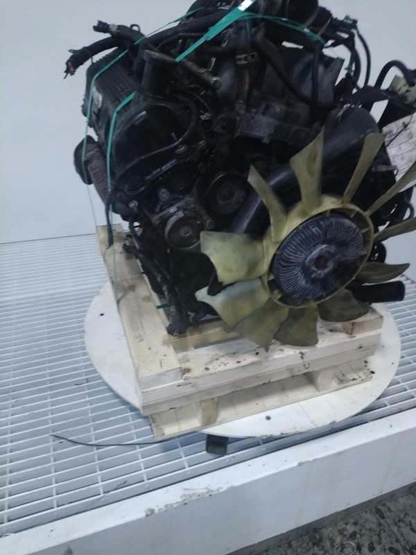 Used Engine Complete Assembly fits: 2004 Ford F150 PICKUP Heritage 4.6L VIN W 8t