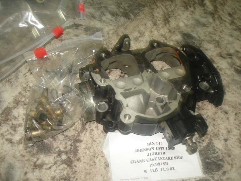 1993 Johnson 15hp crankcase intake side J15RETB boat motor part bin 745