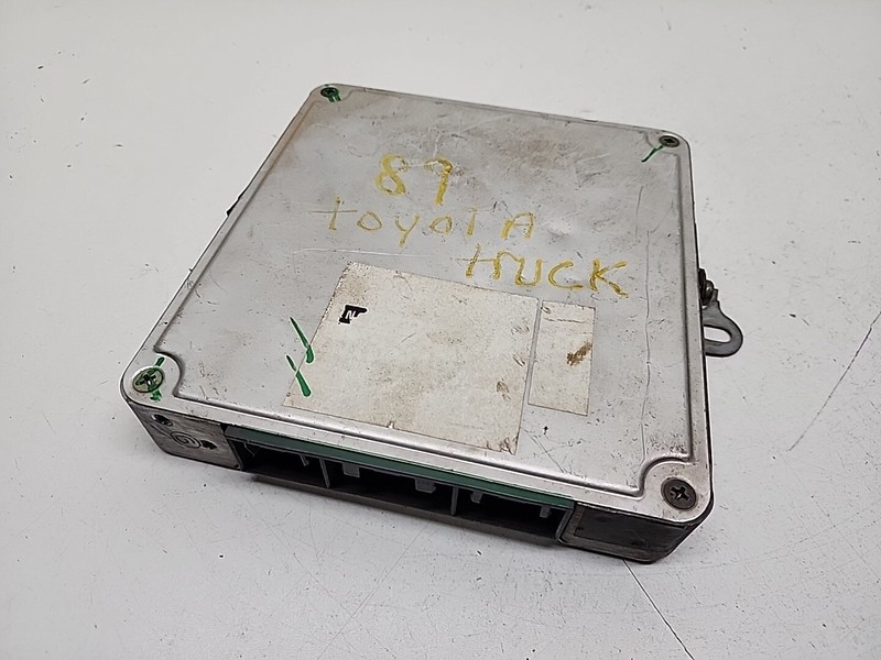 1989 Toyota Pickup Engine Computer Manuel OEM MT Truck ECM PCM