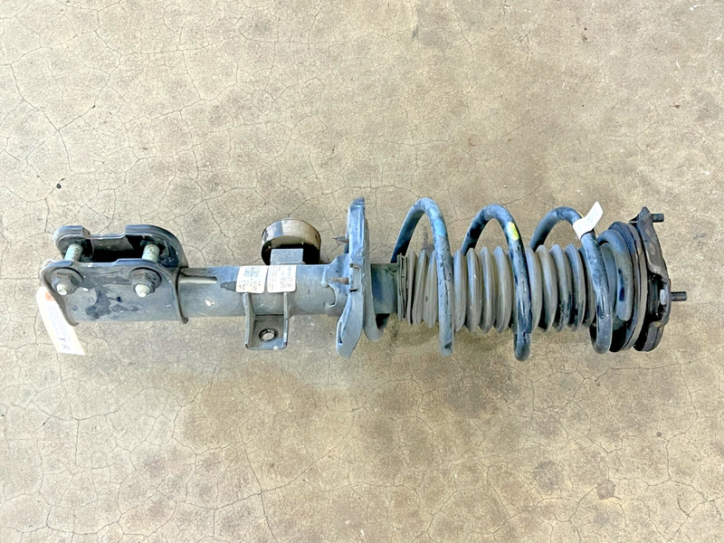 ⭐2021-2023 KIA SORENTO FWD FRONT RIGHT SIDE SHOCK STRUT ABSORBER OEM LOT2700