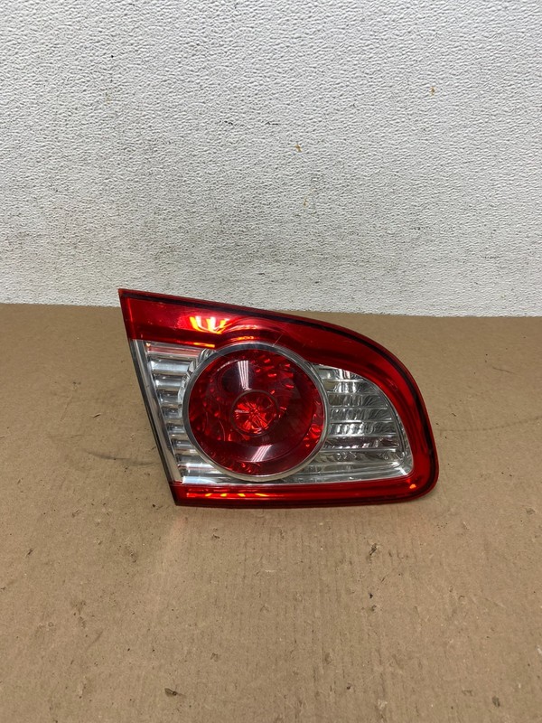 2010-2012 Hyundai Santa Fe Left Driver LH Inner Tail Light OEM AD6504 DW