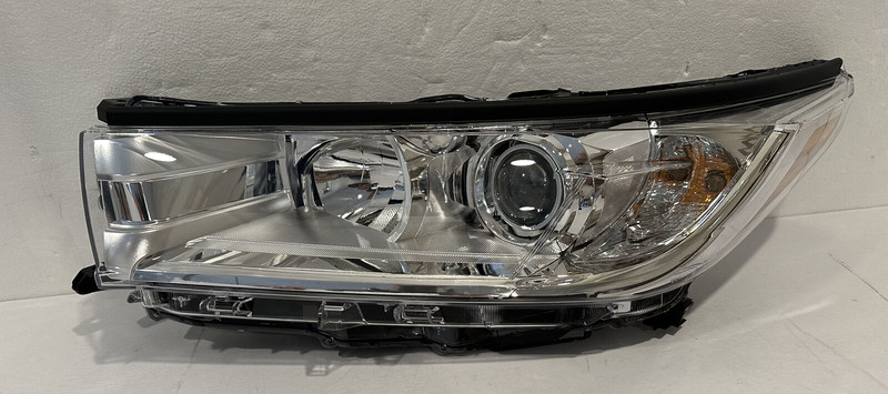 2017-19 TOYOTA HIGHLANDER HEADLIGHT LH