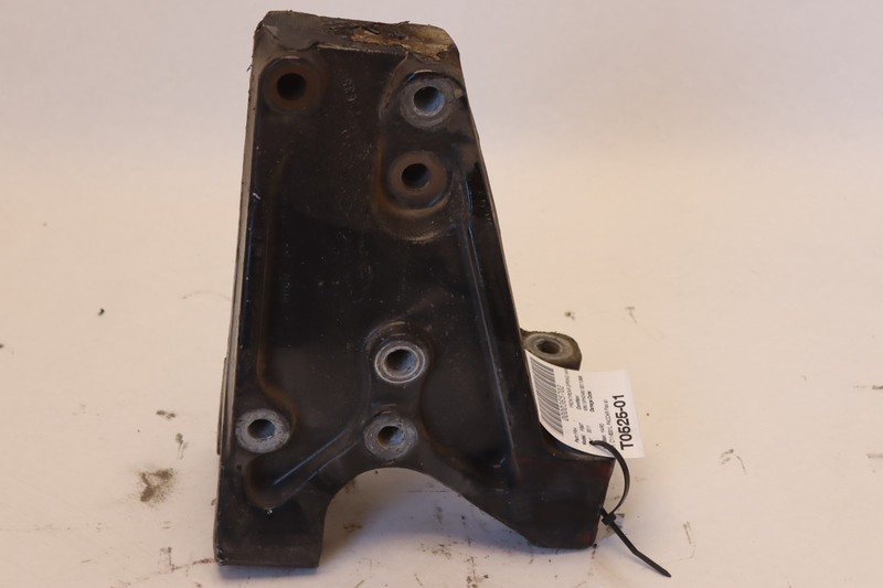2006-2015 PETERBILT 386 / KENWORTH LEFT SPRING BRACKET HANGER C11-6001L OEM