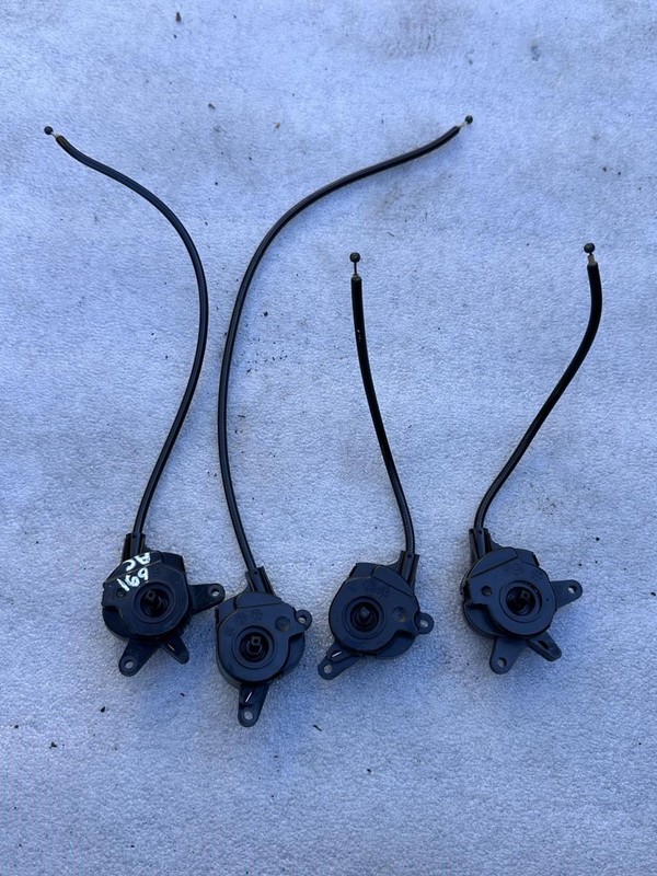 1994 1995 1996 1997 1998 1999 MERCEDES S420 W140 HVAC VENT ACTUATOR MOTORS 4