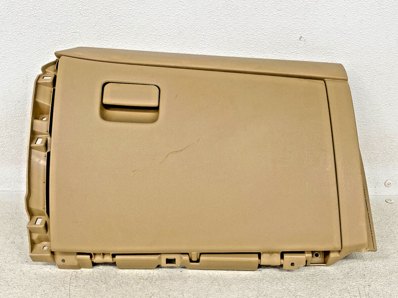 ⭐2015-2019 MITSUBISHI OUTLANDER DASH GLOVE BOX STORAGE COMPARTMENT OEM LOT2407