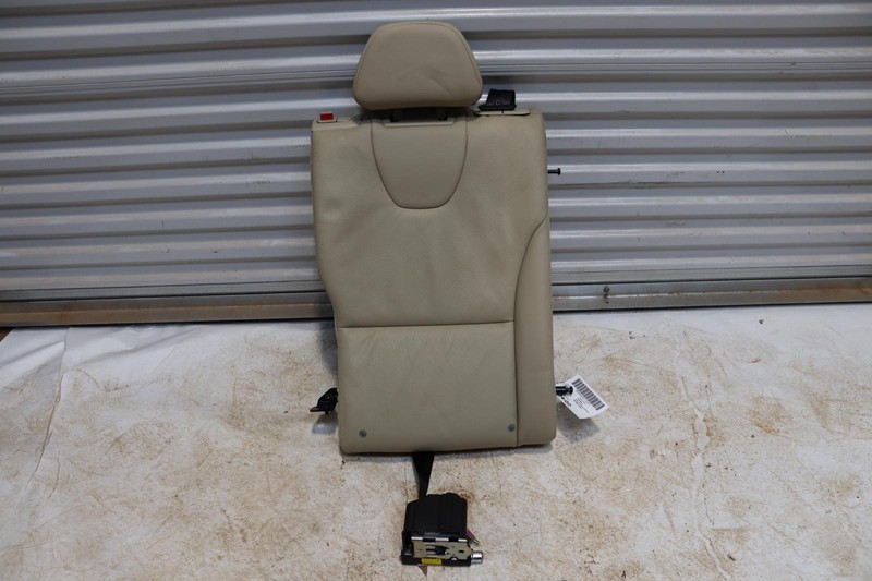 2011-2017 VOLVO XC60 REAR SECOND ROW RIGHT SEAT UPPER BACKREST W/ SEAT BELT OEM