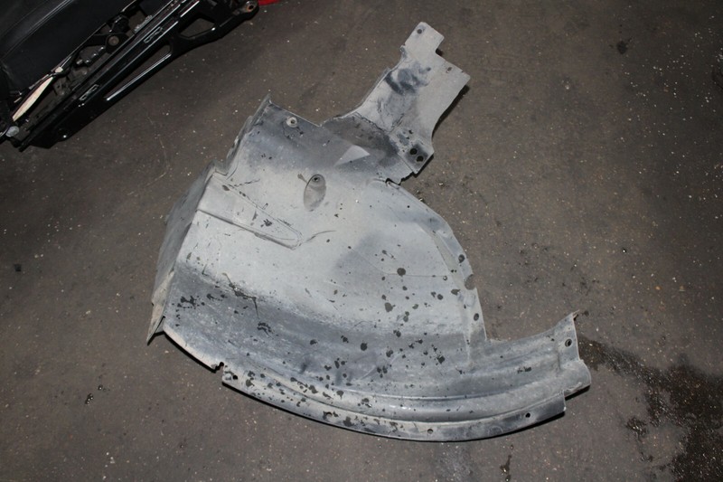 2007-2013 BMW E70 X5 REAR LEFT INNER FENDER LINER SPLASH GUARD HOUSING OEM 32K