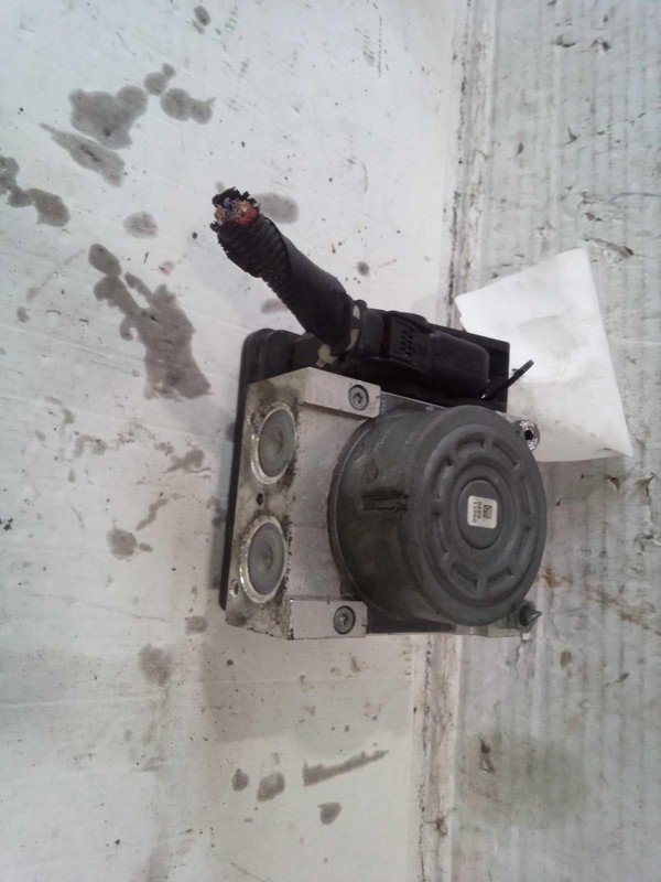 2016 Honda Pilot ABS Modulator Assembly OEM 57111TG7A01 AWD 145K Miles