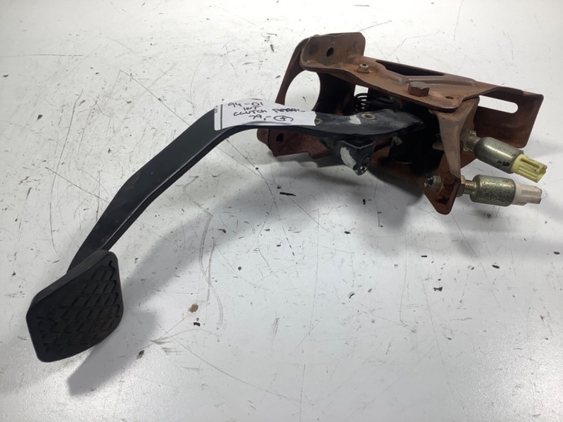 94-01 Acura Integra Clutch Pedal 46910-SR3-J00 OEM