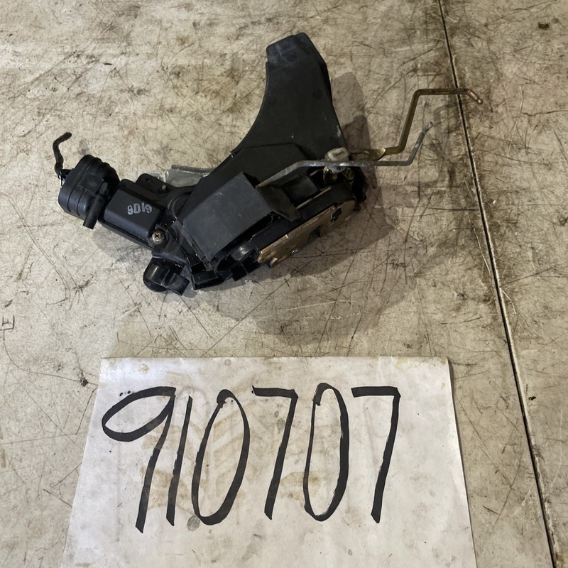 Lexus ES300 OEM Front Left Driver Door Lock Latch Actuator 97-01
