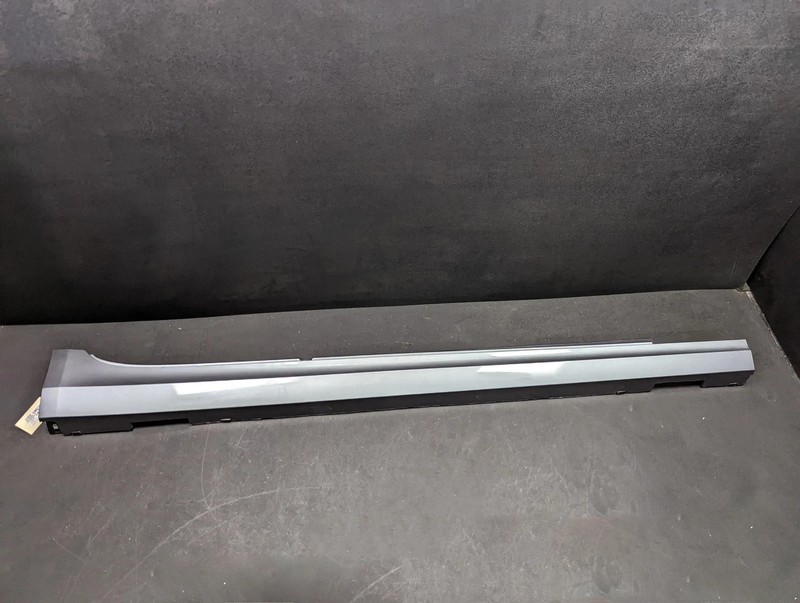 Right Rocker Panel Molding 2022 Cadillac CT4 84747826 2020 - 2025