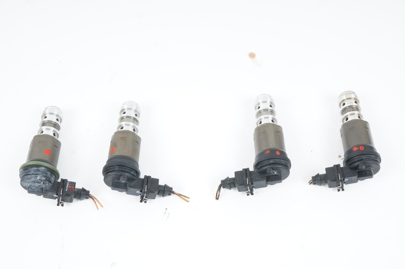 2006 - 2010 BMW 650I CAMSHAFT ADJUSTER SOLENOID VALVE 1707323 SET OF 4 OEM