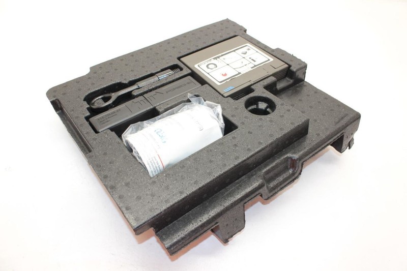 10-13 Porsche Panamera 4.8L AWD Spare Tire Inflator Kit 97055141405
