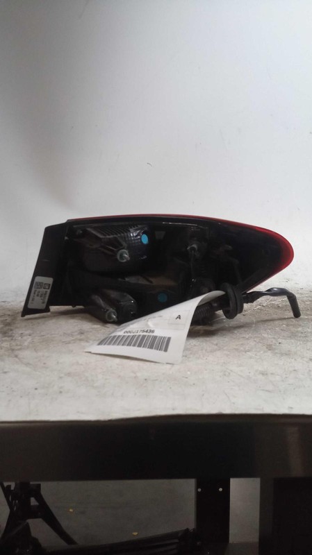 Used Left Outer Tail Light Assembly fits: 2018 Chevrolet Malibu VIN Z 4th digit