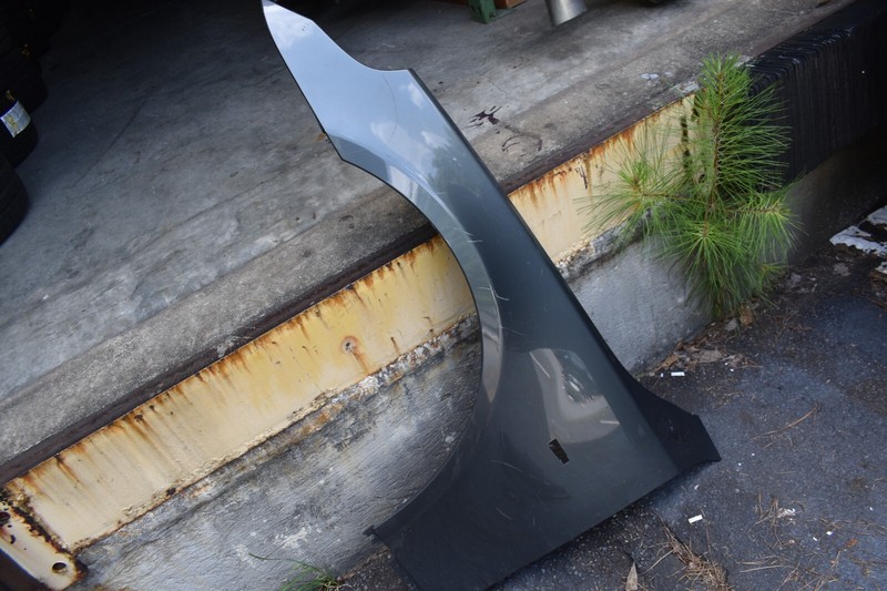 FENDER LEFT SIDE FACTORY OEM LOCAL PICKUP