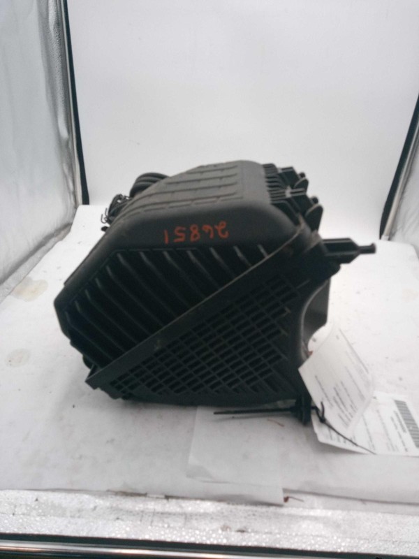 2015 KIA SORENTO Air Cleaner Assembly OEM 28110B8100 3.3L GDI 109K Miles