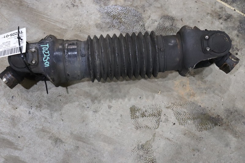 2019-2023 VOLVO VNL 760 REAR DRIVESHAFT SPICER INTERAXLE SHAFT OEM