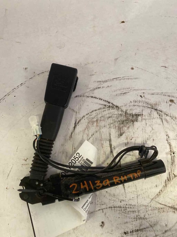 Front Seat Belt Buckle BMW 320i 12 13 14 15 16 17 18