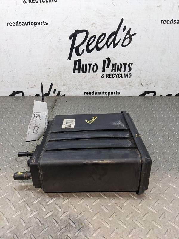 04-16 Escalade Gasoline Gas Fuel Evaporation Evap Charcoal Canister Can1186286