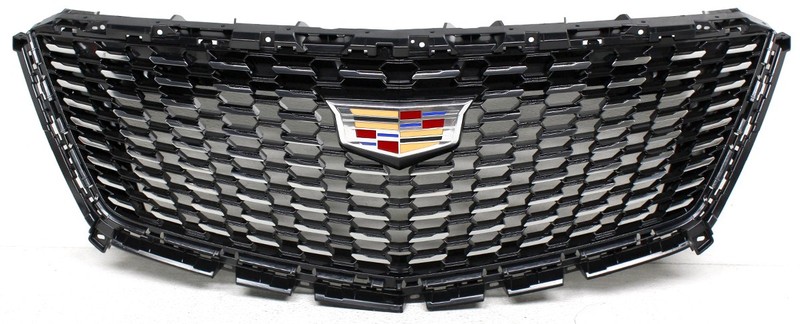 OEM Upper Grille For Cadillac XT5 Luxury, Premium Luxury 84226183 Scratches