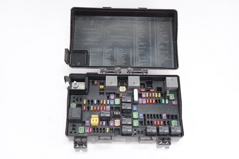 DODGE RAM 1500 Fuse Box Integrated Power Module BCM OEM 2015 - 2021