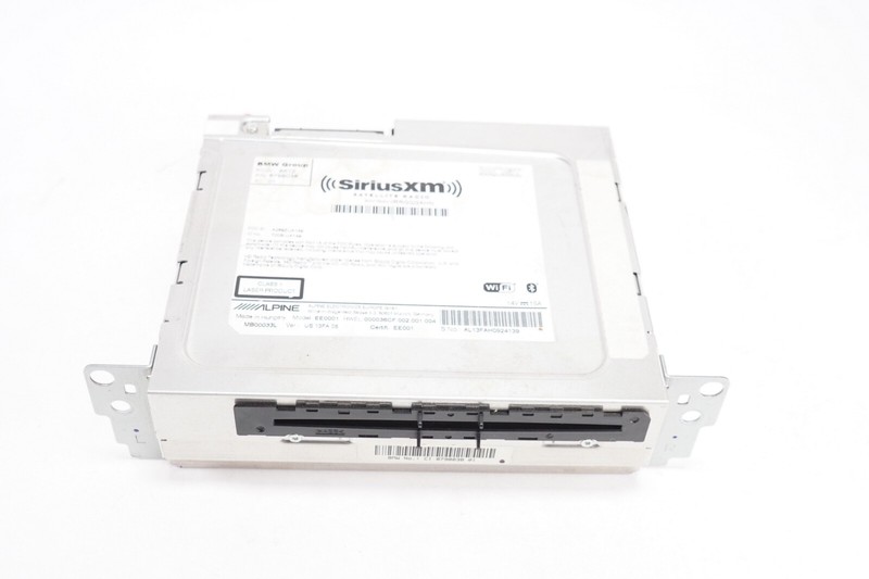BMW X1Receiver Tuner Radio CD Control Unit OEM 2018