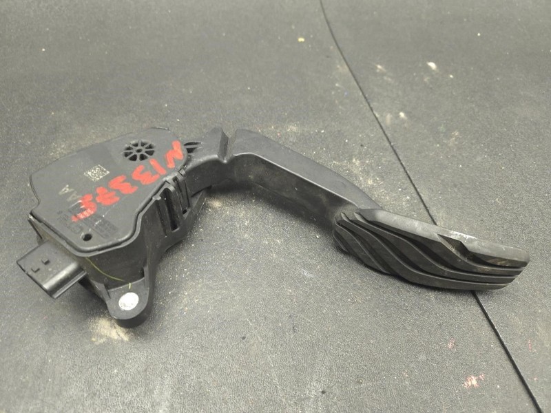 Gas Accelerator Pedal 2025 Nissan Kicks 18002-7AA0A