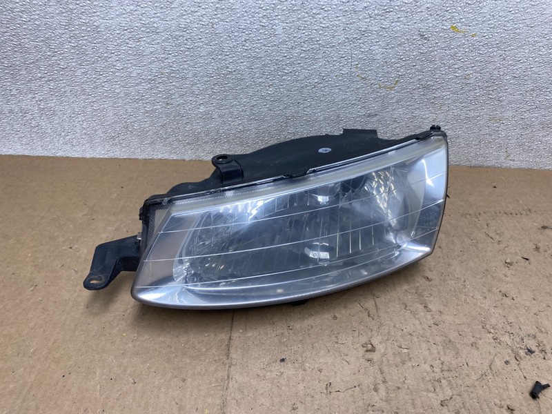 1999-2001 Toyota Solara Left Driver LH Halogen Headlight W9319 DW