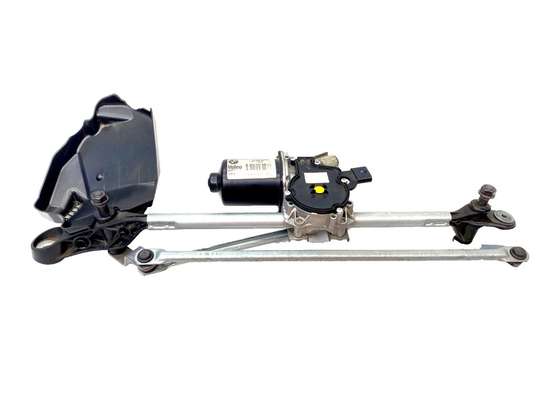 15 16 BMW M4 F82 WINDSHIELD WIPER MOTOR ASSEMBLY #A0.54