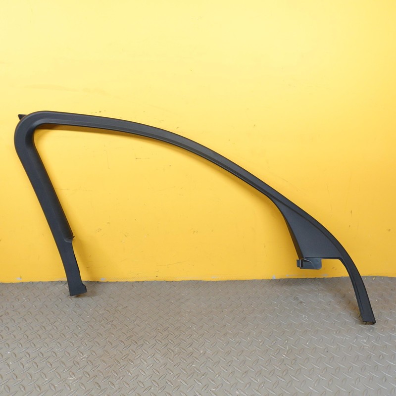 2024-2026 BMW X2 U10 LEFT DRIVER SIDE DOOR WINDOW FRAME COVER OEM 170442