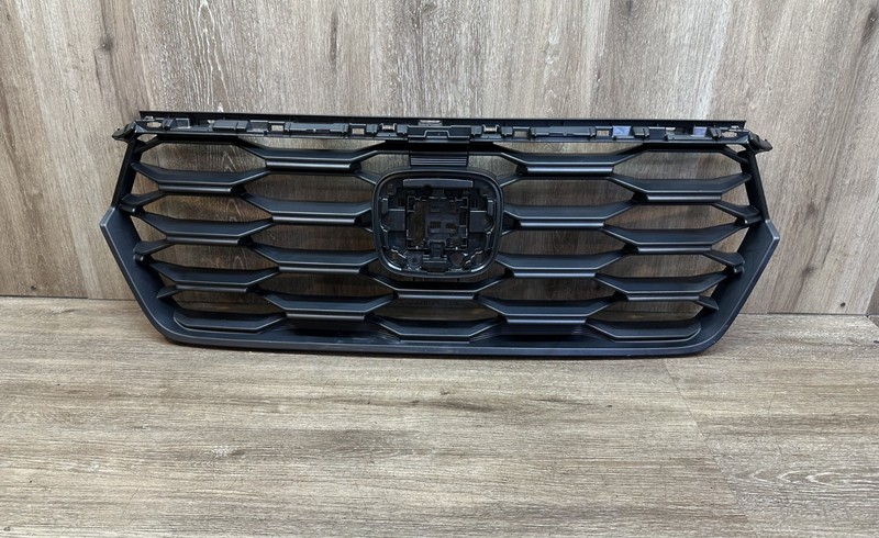 2023-25 HONDA PILOTGRILLE OEMPART # 71121-T90-A0