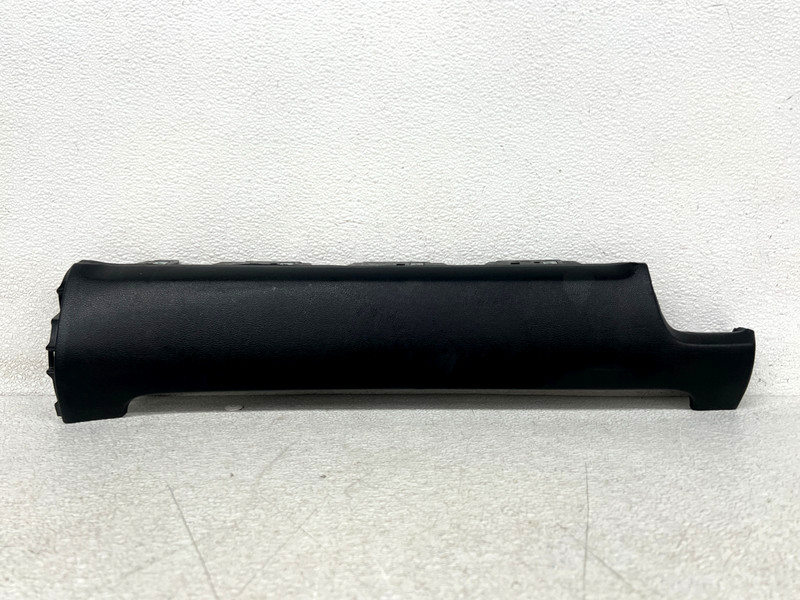 ⭐2021-2023 KIA SORENTO FRONT RIGHT DASH LOWER TRIM BEZEL COVER PANEL OEM LOT2700