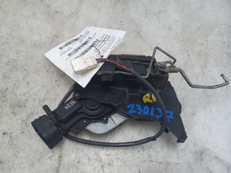 99 TOYOTA CAMRY FRONT PASSENGER RIGHT LOCK ACTUATOR JAPAN PRODUCTION