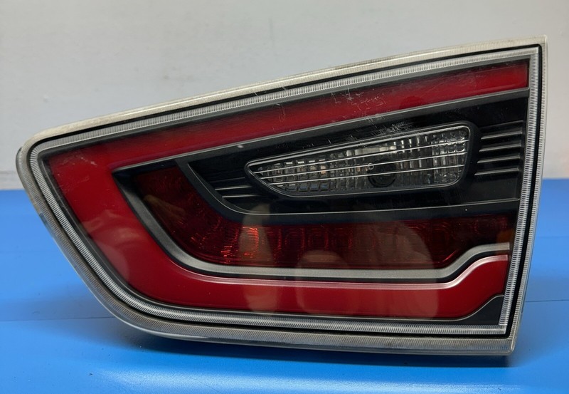 9240440510 I 2014 - 2016 Kia Optima Hybrid Right RH LED Inner Taillight OEM