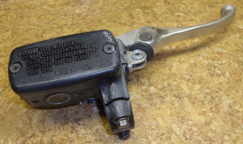 1997 Honda CBR600 F3 CBR 600 CBR600F3 600F Right Brake Lever Master Cylinder G6