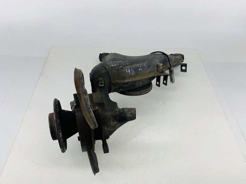 96-98 BMW Z3 ROADSTER 1.9L L4 RWD REAR RIGHT SIDE SPINDLE KNUCKLE WHEEL HUB OEM